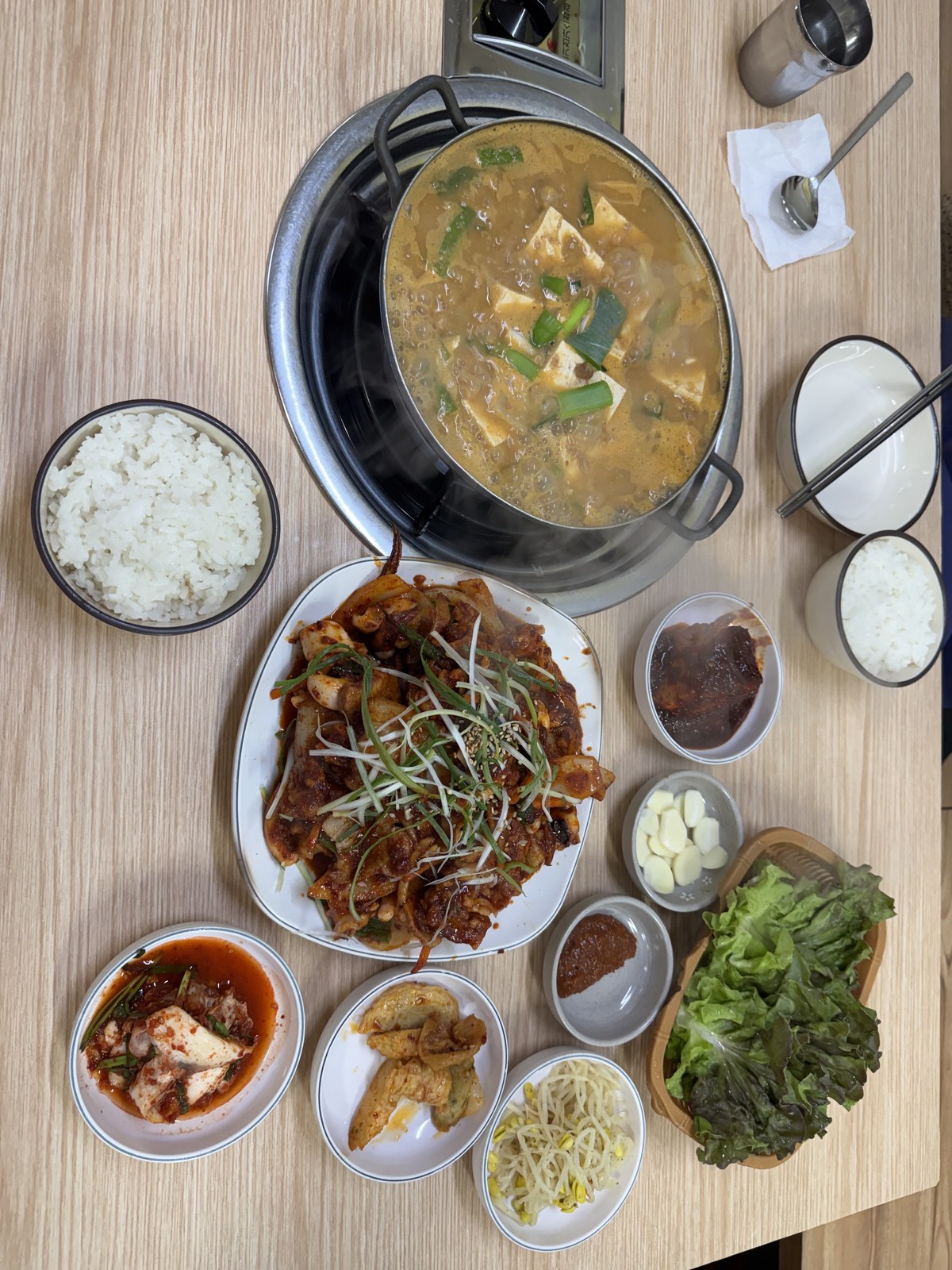 용인 공세동 큰손식당 한 상 — 오삼불고기와 청국장