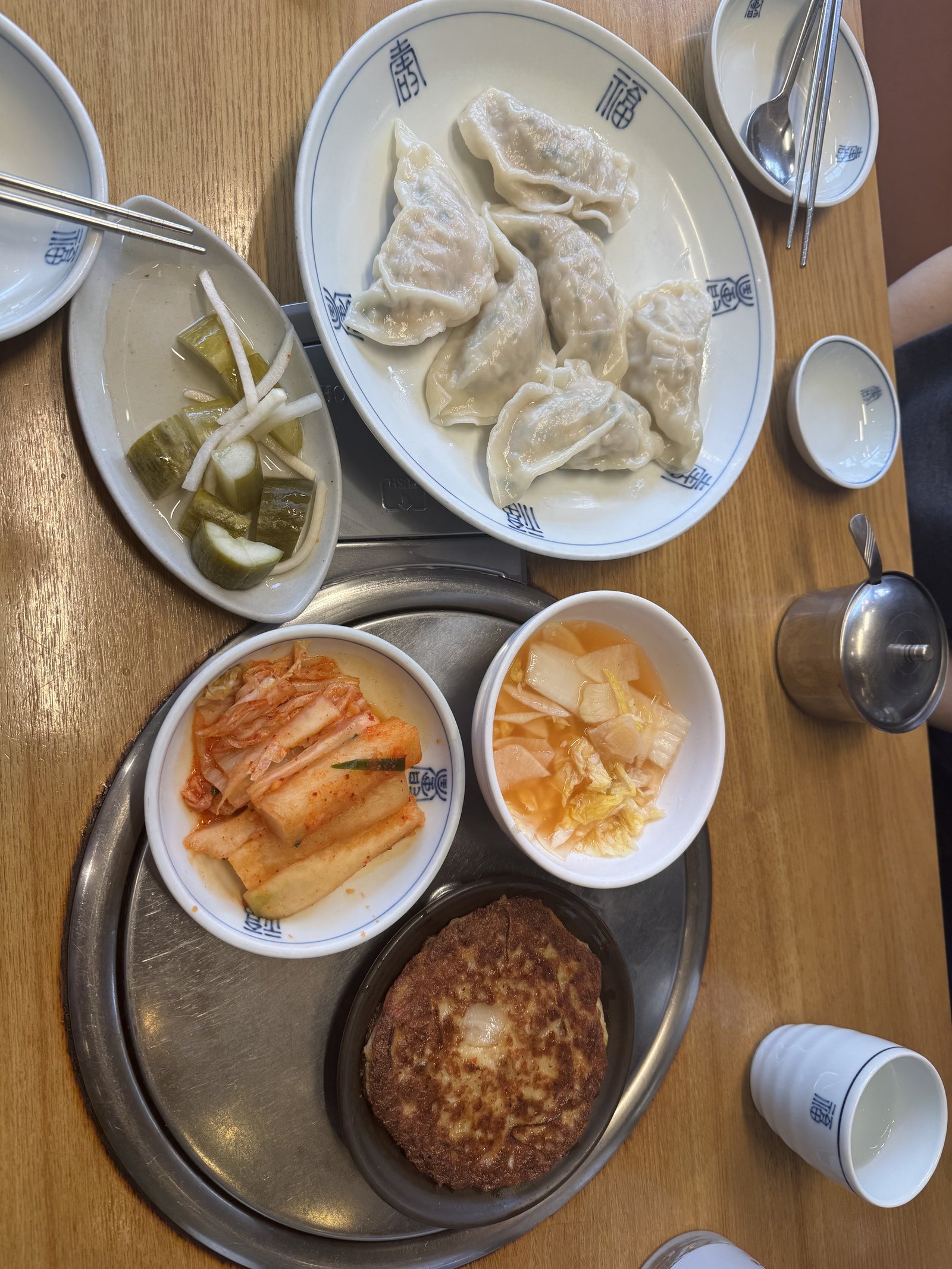 분당 평양냉면 맛집 평가옥 분당점 만두와 녹두지짐이 함께 오른 상