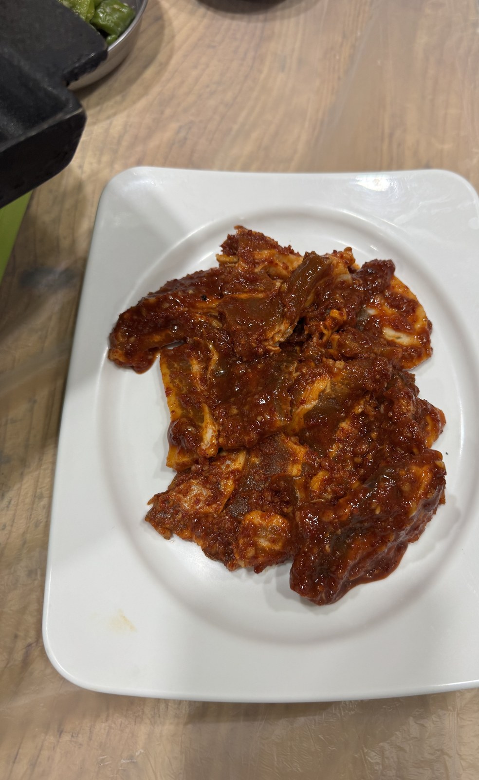양념이 두툼하게 발린 고추장삼겹살